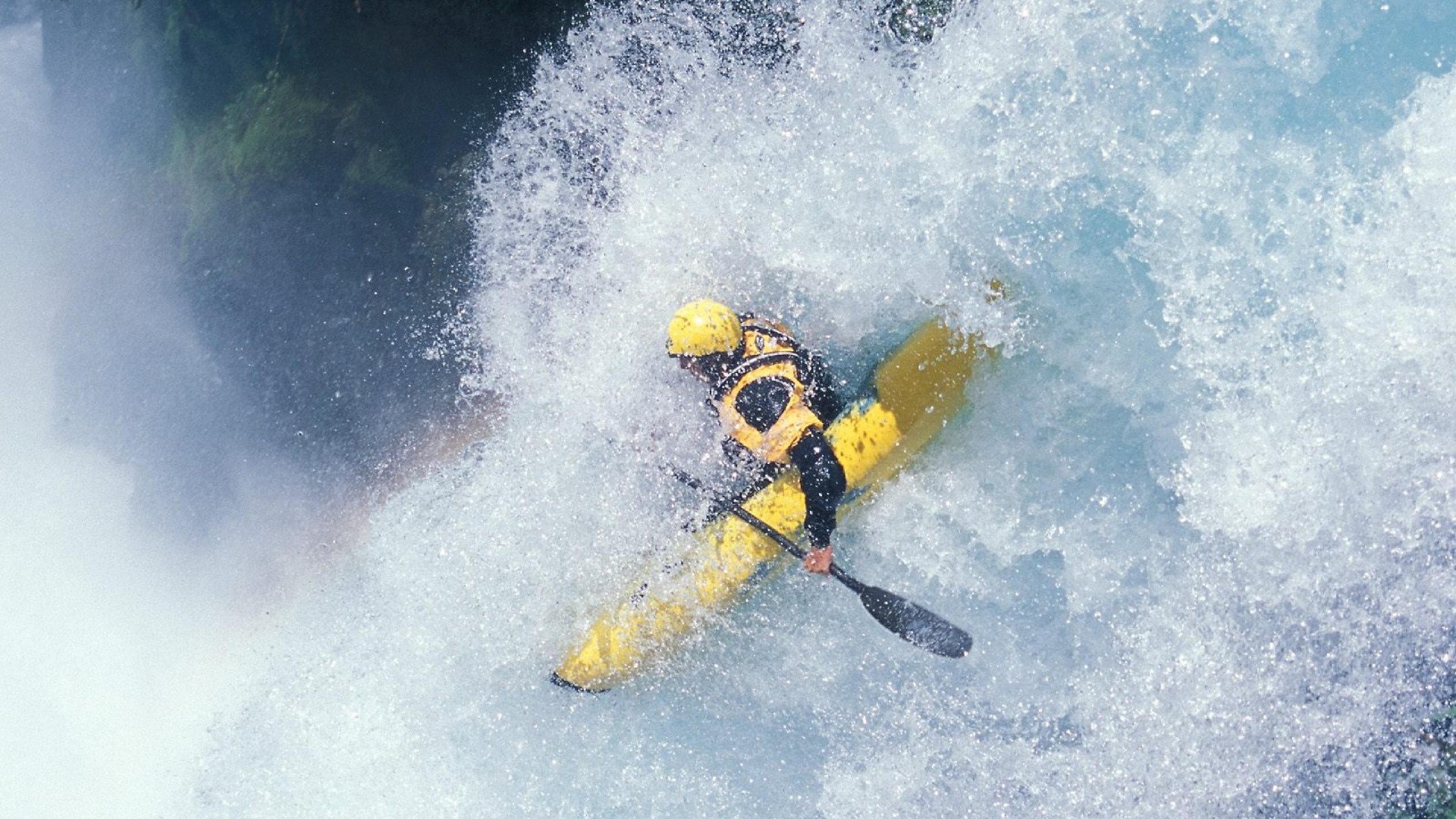 技术雷达图显示动作标准化趋势，雷达图像目标识别
